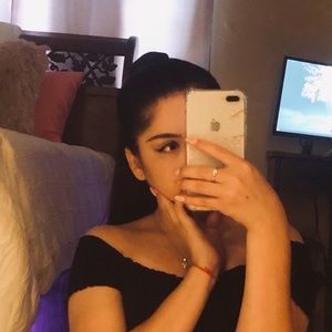 Meet your Posher, Andrea